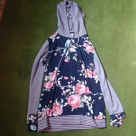 Staccato Tops - Small stripe and floral sweatshirt